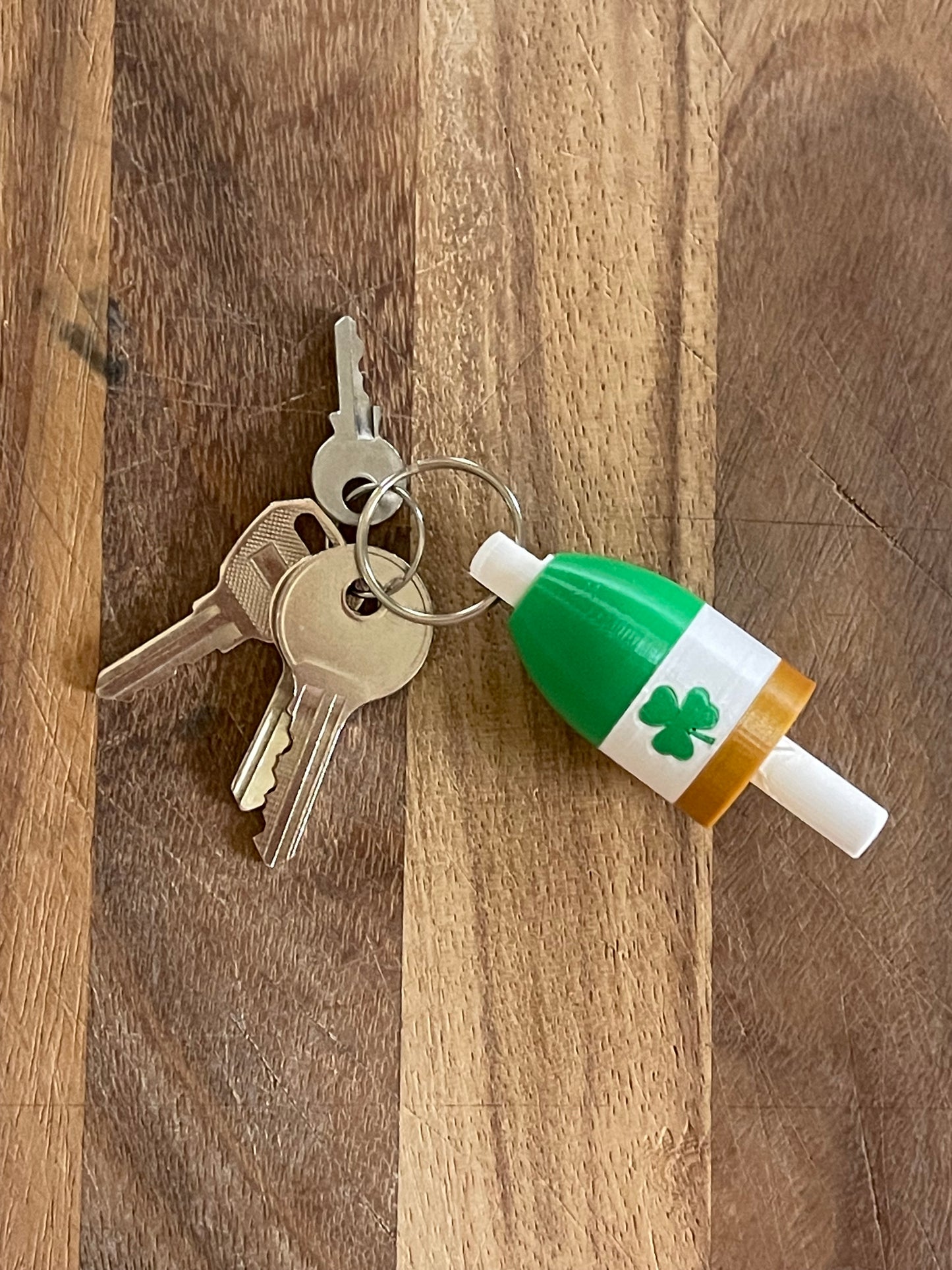 Boston Basketball Keychain Buoy (Green and Gold)