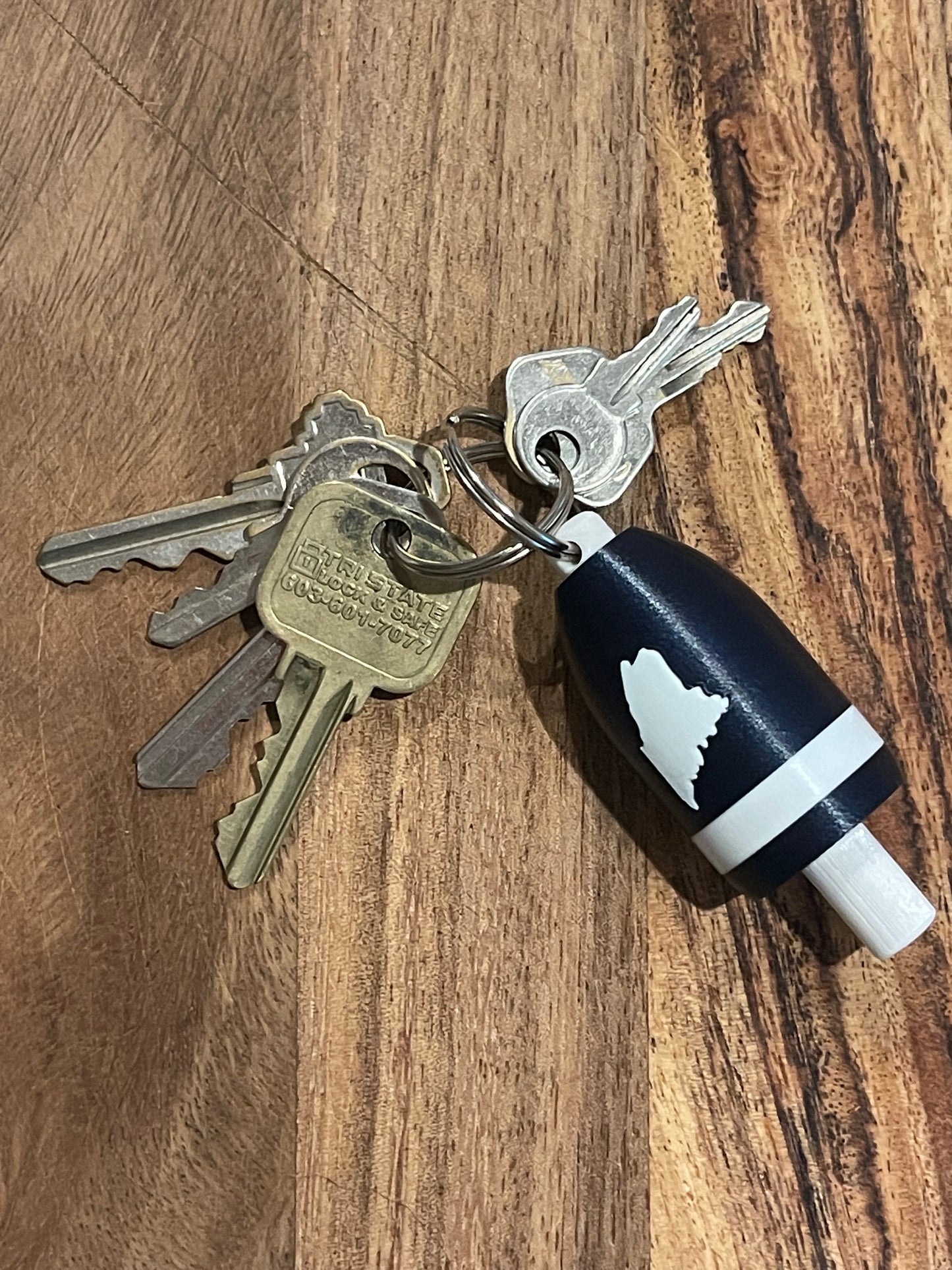 Navy White State of Maine Keychain Buoy (NWME)